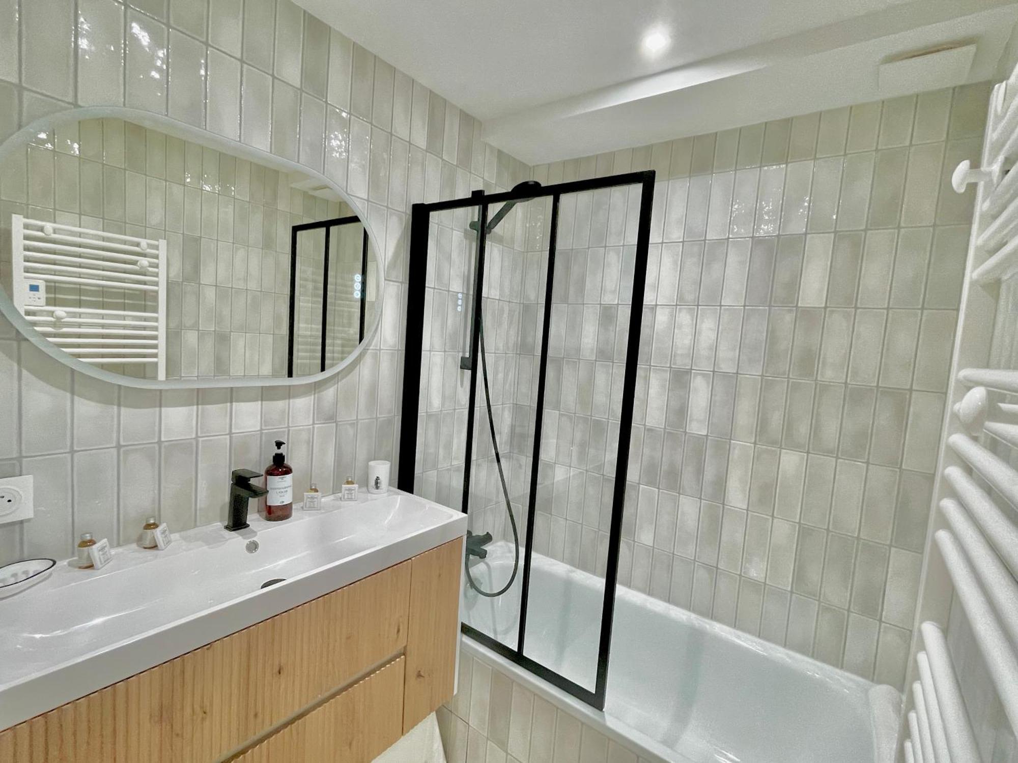 Splendide Appartement De Charme Avec Patio, Parking Et Plage A 3 Minutes Биарриц Экстерьер фото